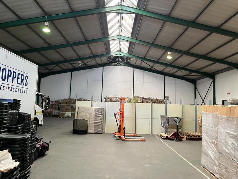 To Let Commercial Property for Rent in Killarney Gardens Western Cape